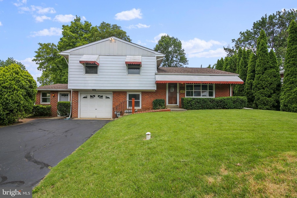 1420 Sandwood Rd, Conshohocken, PA 19428 - photo 1