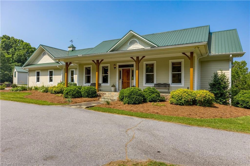 6262 Lake Front Rd, High Point, NC 27263 - photo 1