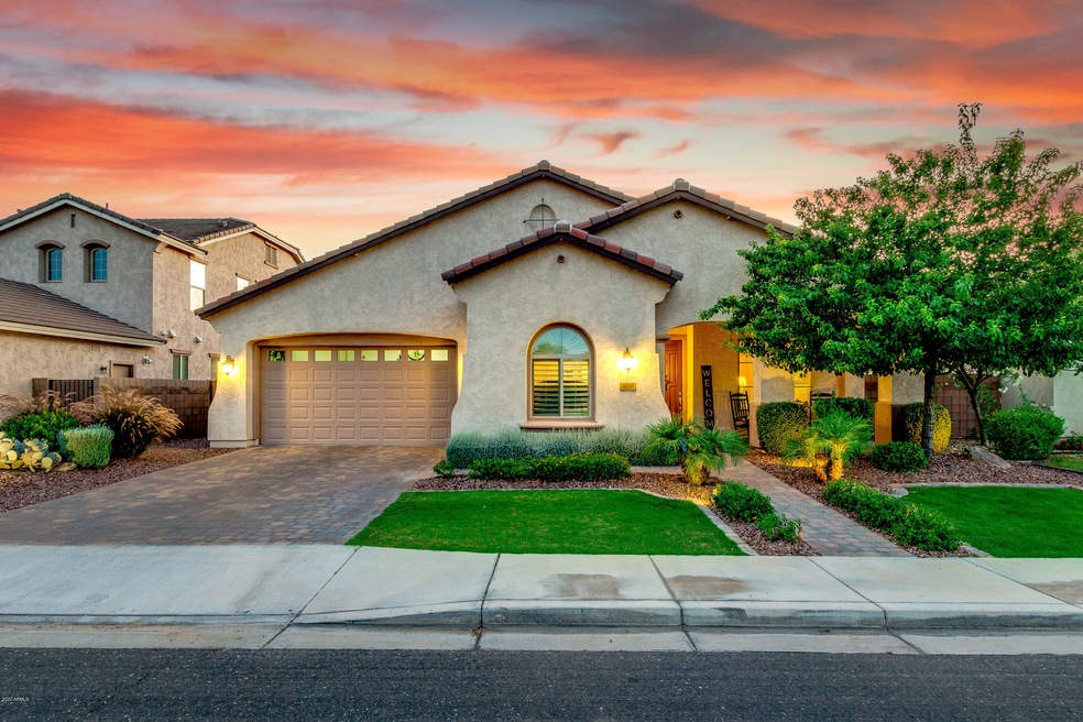 Gorgeous Fulton Ranch Home!