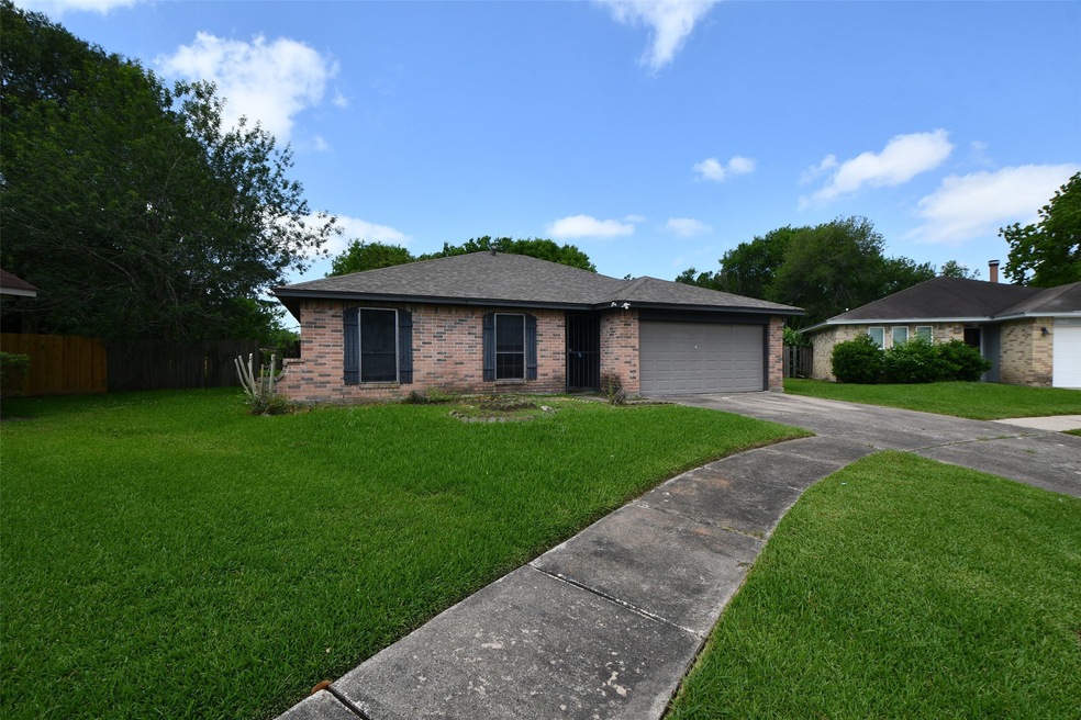 15619 Raven Trail, Missouri City, TX 77489 - photo 1