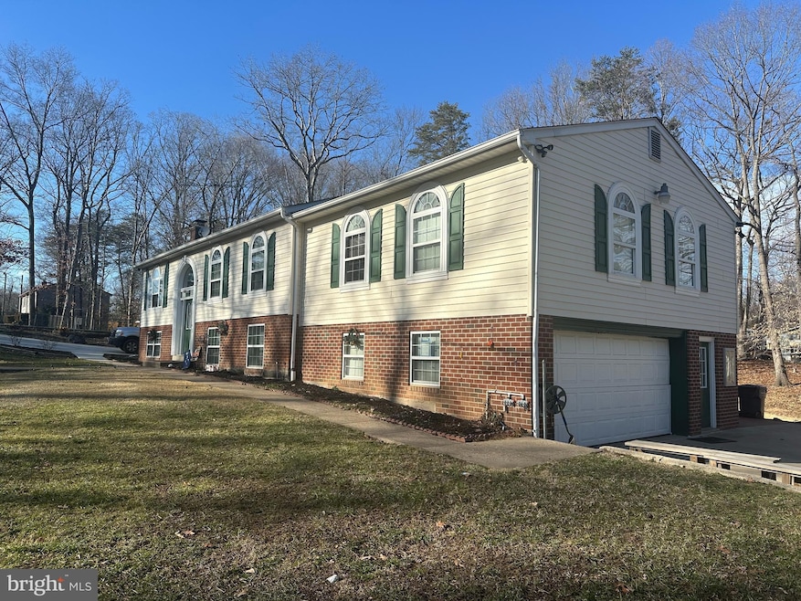 7804 Tayloe Dr, Manassas, VA 20112 - photo 1