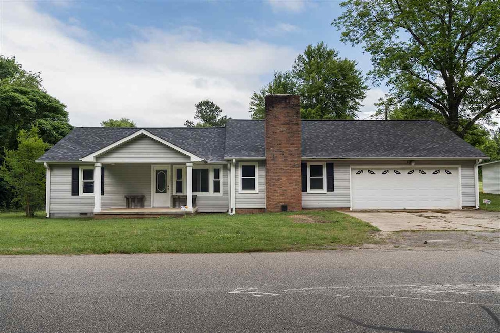 330 Gramling School Rd, Inman, SC 29349 - photo 1