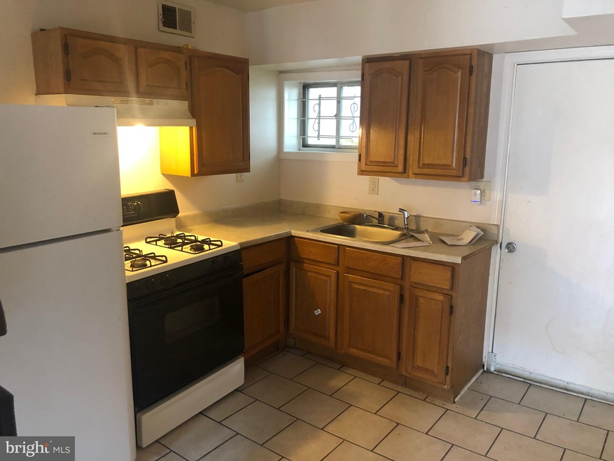 1314 N Spring St, Baltimore, MD 21213 - photo 1