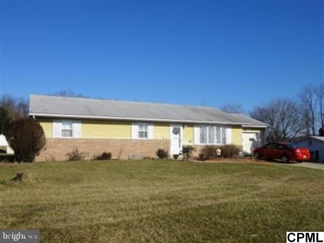 237 Kempton Ave, Harrisburg, PA 17111 - photo 1