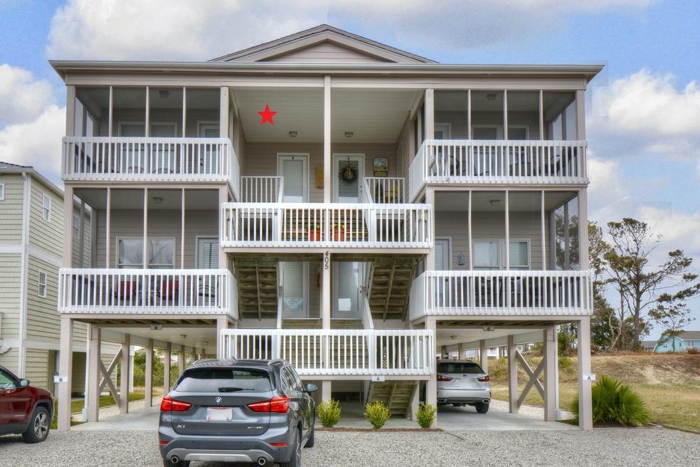 Island Condo on the top floor!