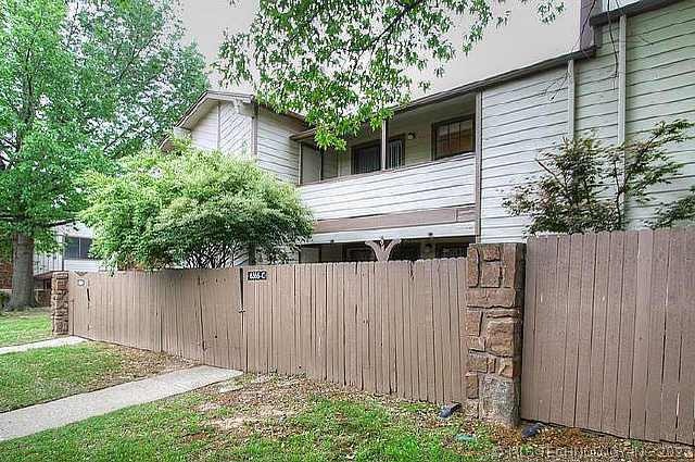 Location!Location! Location! Move in and Enjoy the