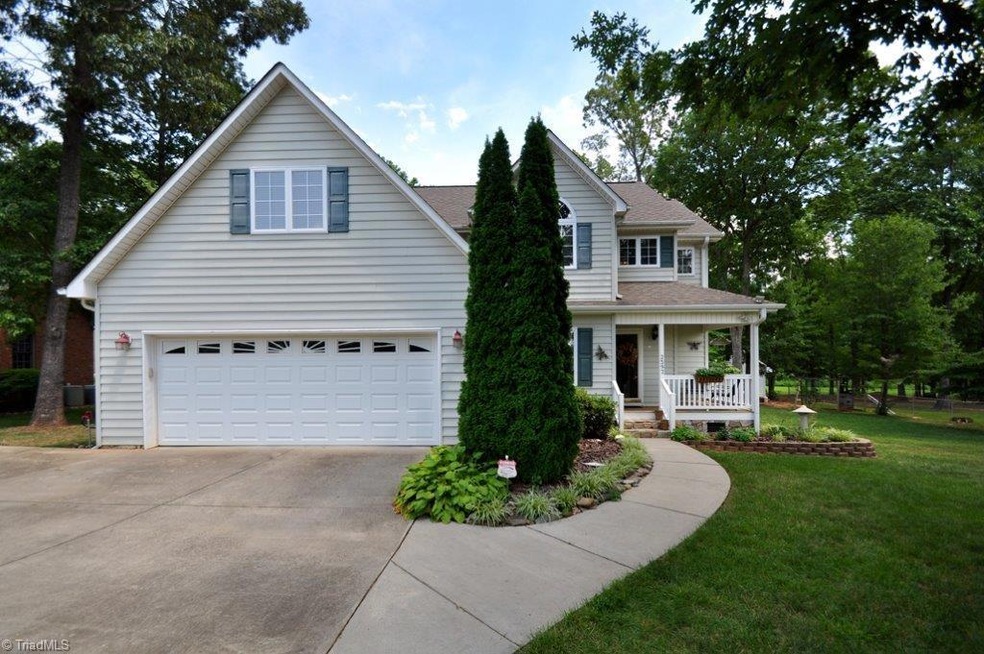 2392 Hickory Forest Dr, Asheboro, NC 27203 - photo 1