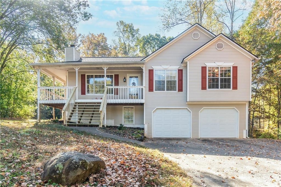 View of front of the house with garage