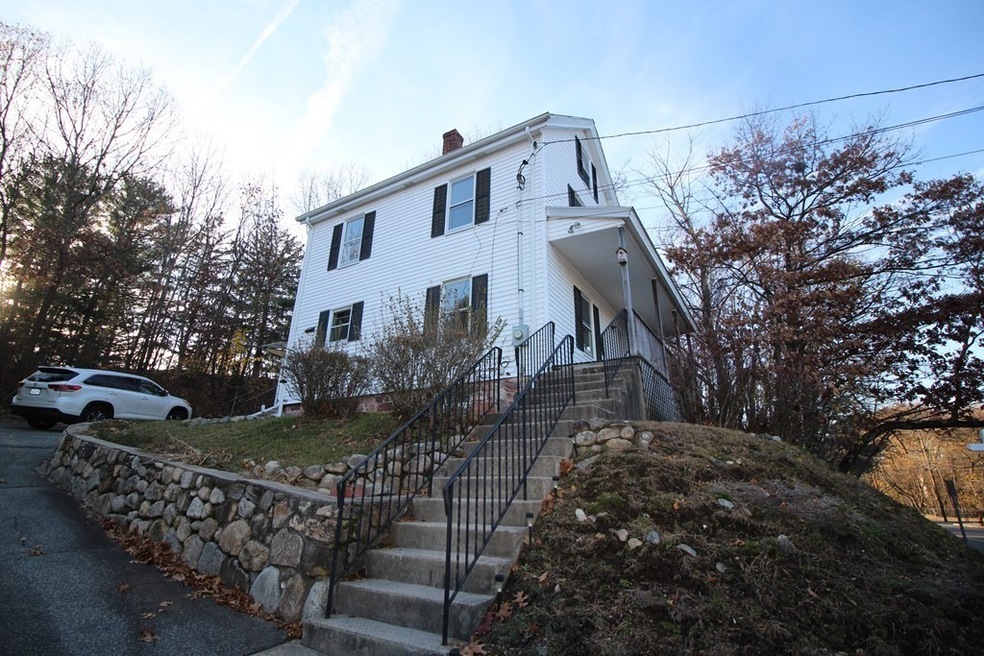 140 Winn St unit 140, Woburn, MA 01801 - photo 1