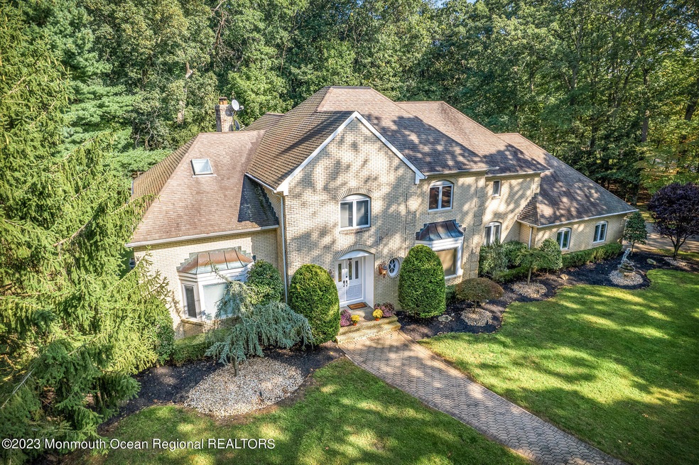 45 Clover Hill Ln, Colts Neck, NJ 07722 - photo 1