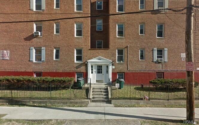 144 Ravine Ave unit 2-D, Yonkers, NY 10701 - photo 1
