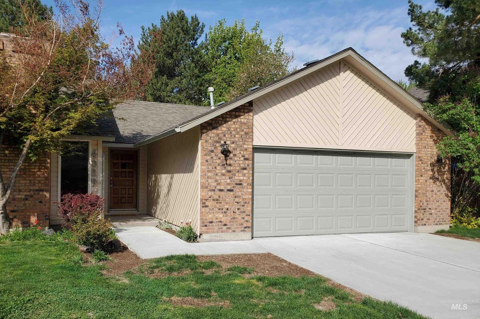 Sold • Co-Listing Agent