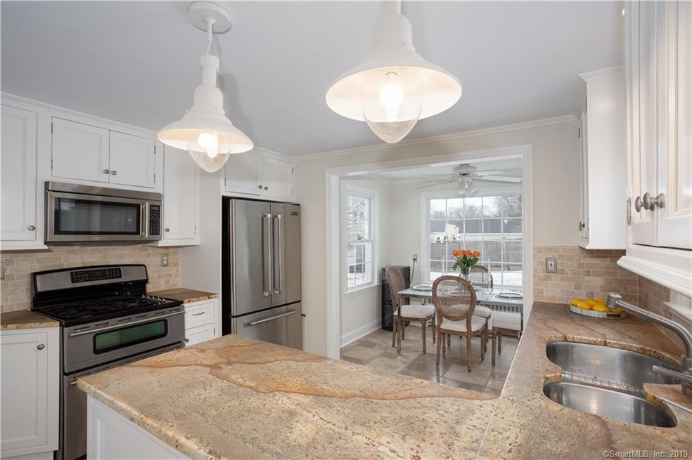 2392 N Benson Rd, Fairfield, CT 06824 - photo 1