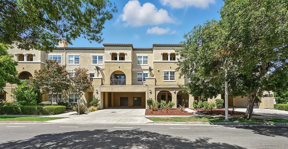 For Sale $946,000 • Co-Listing Agent