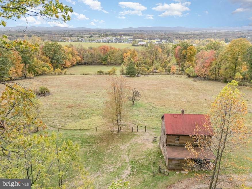 Pending $699,900 • Co-Listing Agent