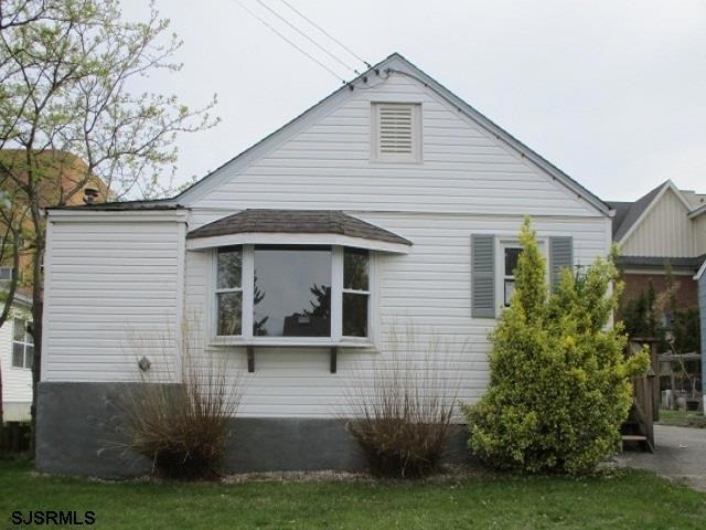 20 E Connecticut Ave, Somers Point, NJ 08244 - photo 1