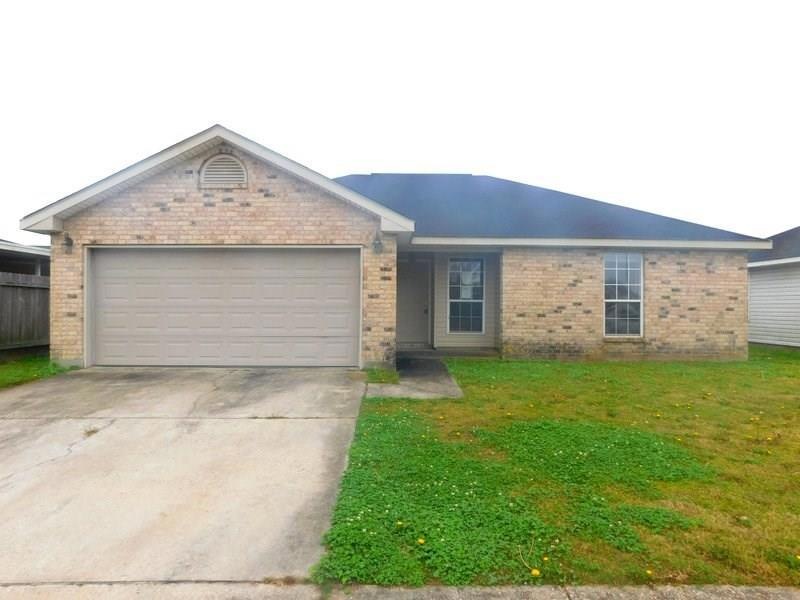 2725 Bayou Des Cannes Dr, Marrero, LA 70072 - photo 1