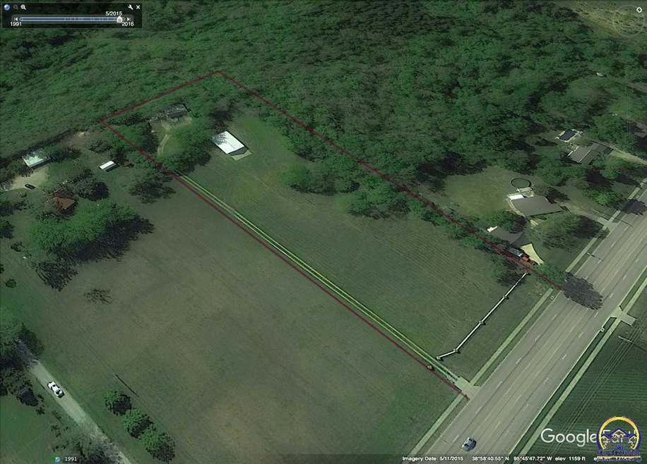 4925 SW Wanamaker Rd, Topeka, KS 66610 - photo 1