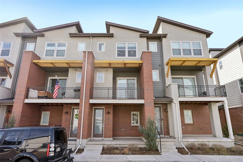 7812 W 43rd Place, Wheat Ridge, CO 80033 - photo 1