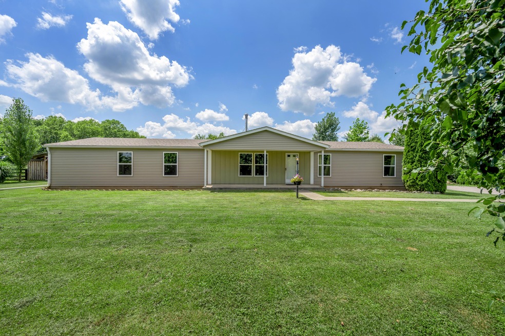 1661 Oregon Rd, Versailles, KY 40383 - photo 1