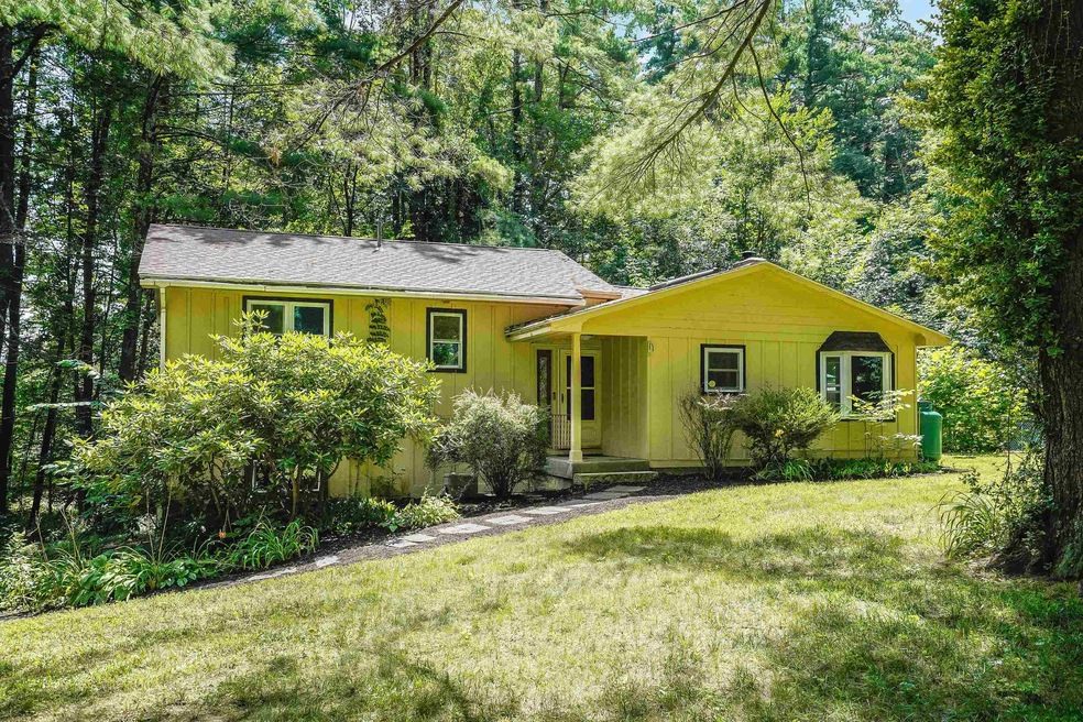 6 Country Rd, Derry, NH 03038 - photo 1