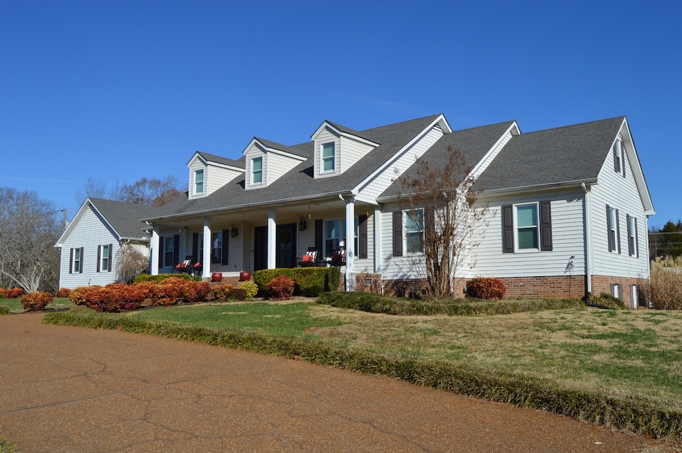 116 Riverlake Rd, Shelbyville, TN 37160 - photo 1