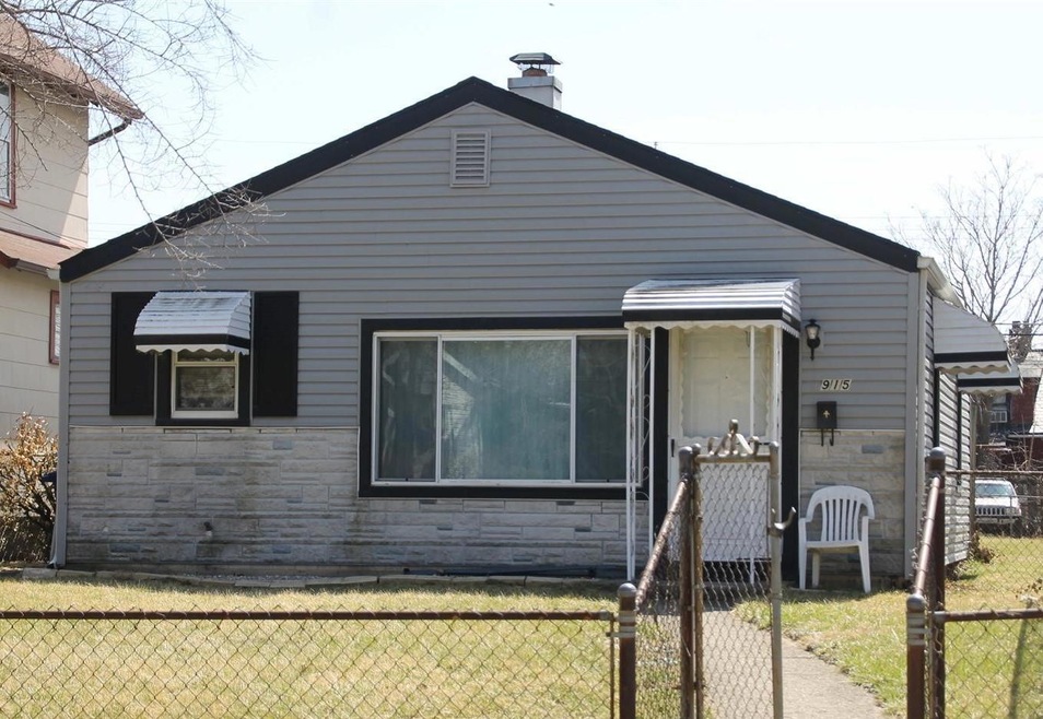 915 E 13th Pic