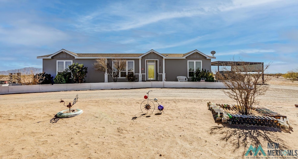 4360 La Bajada Rd SW, Deming, NM 88030 - photo 1