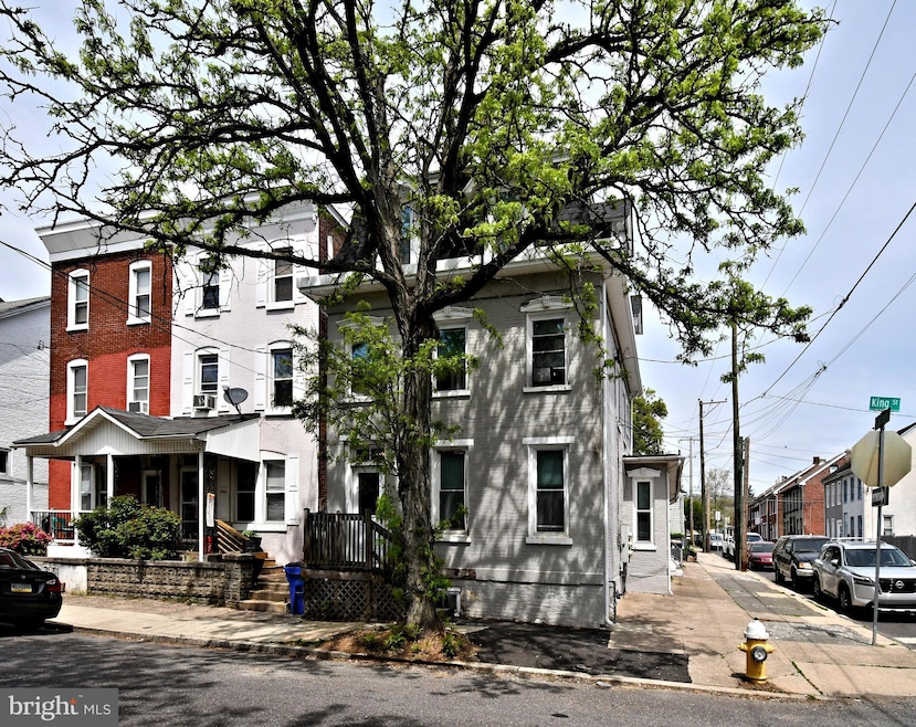 For Rent $1,200/month