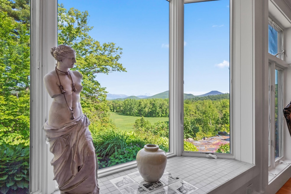 ONE OF THE MOST ICONIC VIEWS IN THE MT. WASHINGTON VALLEY