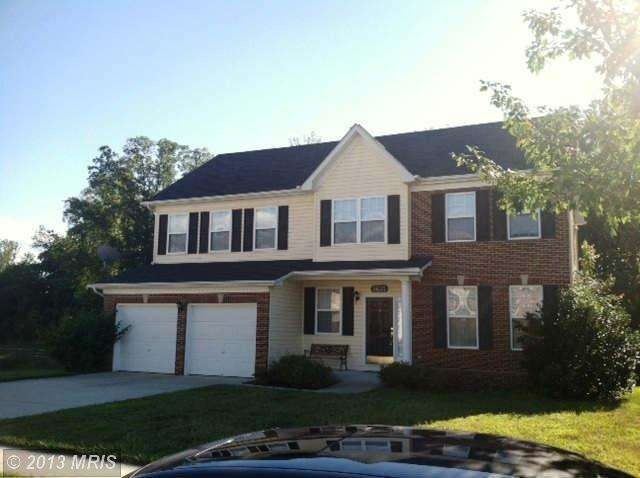 8635 Queensway Ct, White Plains, MD 20695 - photo 1