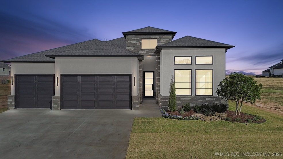 2335 E 135th St S, Bixby, OK 74008 - photo 1