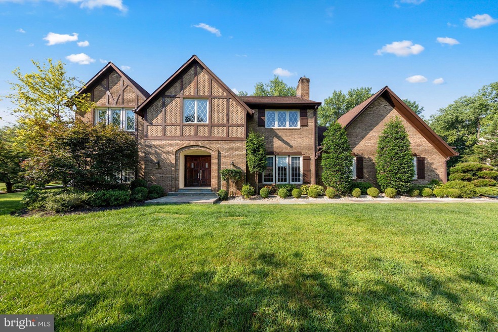 8613 Honeybee Ln, Bethesda, MD 20817 - photo 1