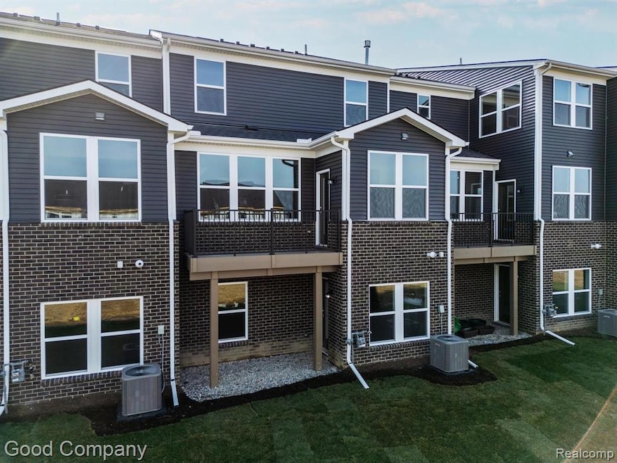 1456 Arcadia Dr