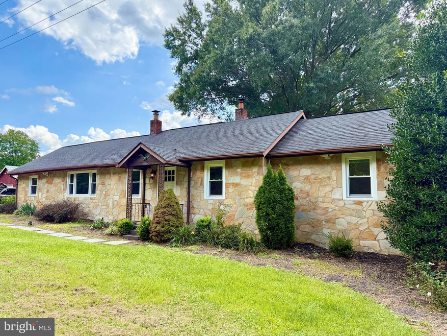 5865 Websters Way, Manassas, VA 20112 - photo 1