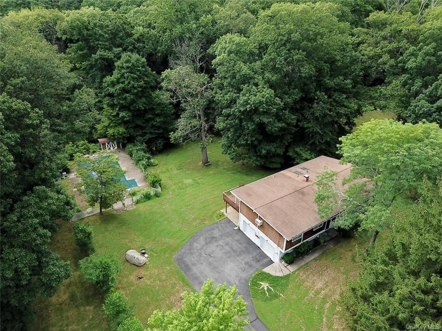 7 Timber Trail, Suffern, NY 10901 - photo 1