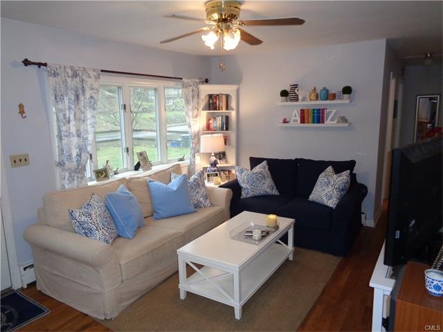 10 Catherine St, Darien, CT 06820 - photo 1