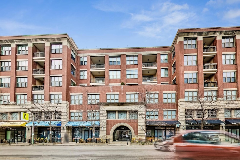 3140 N Sheffield Ave unit 504, Chicago, IL 60657 - photo 1