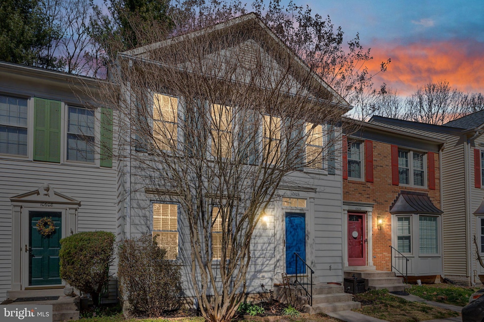 10606 Alison Dr, Burke, VA 22015 - photo 1