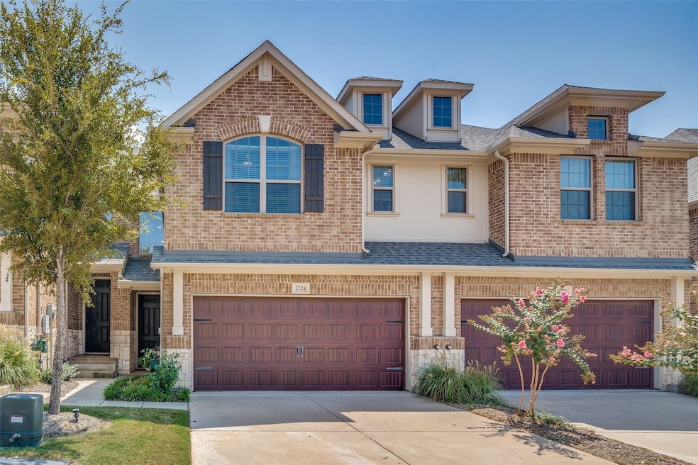2724 Splendor Ln, Little Elm, TX 75068 - photo 1