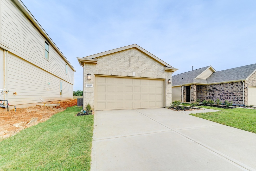 22210 Hawberry Blossom Ln, Tomball, TX 77377 - photo 1