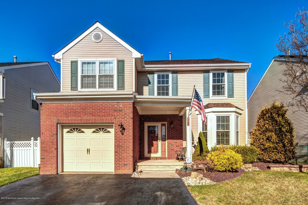 8 Deconshire Dr