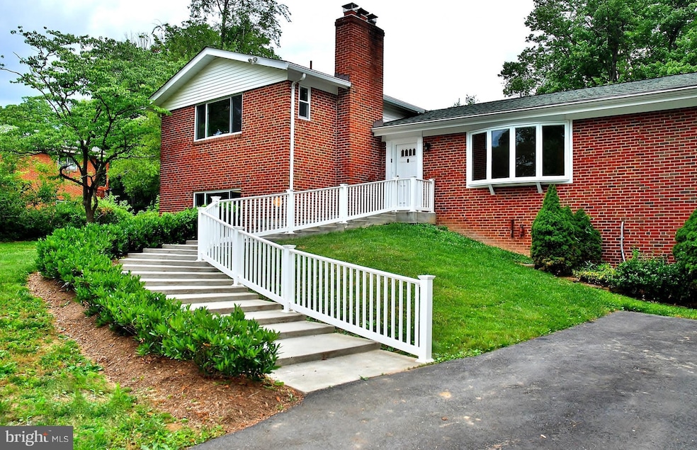 14517 Perrywood Dr, Burtonsville, MD 20866 - photo 1