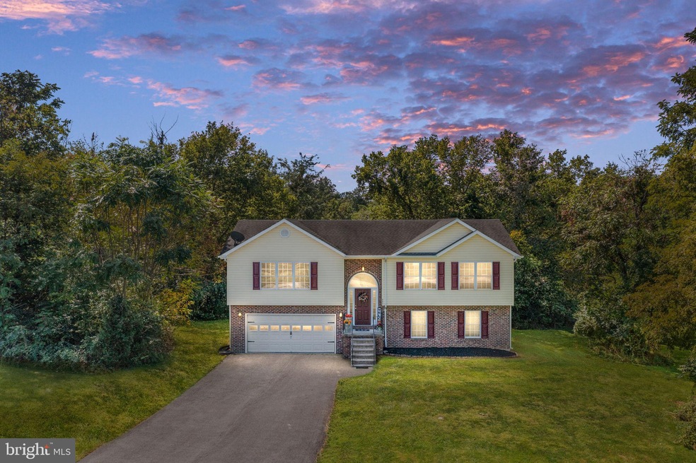 557 Doe Run Rd, Inwood, WV 25428 - photo 1