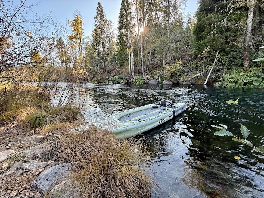 941 S 1st St, Dunsmuir, CA 96025 - photo 1