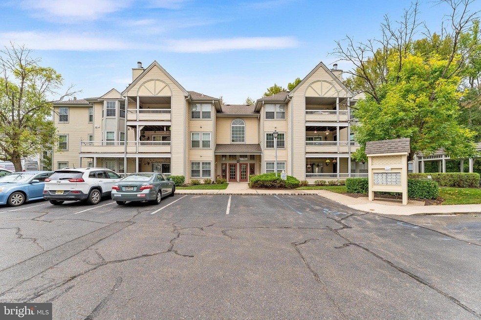 113 Cascade Ct unit 2, Princeton, NJ 08540 - photo 1