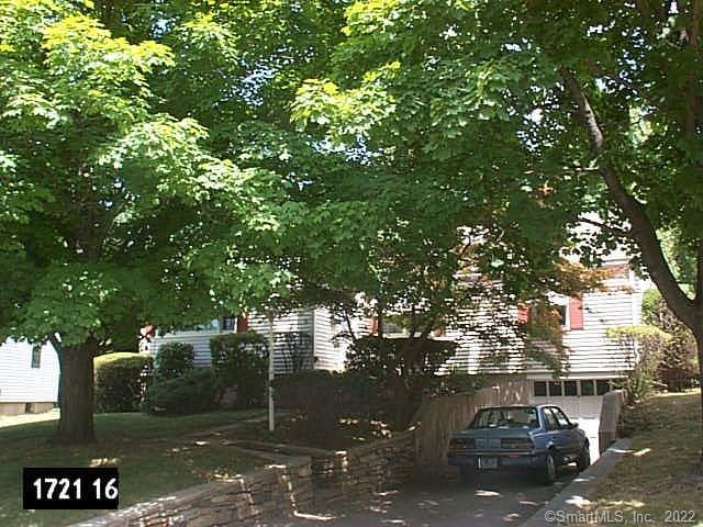 16 Elm Dr, West Hartford, CT 06110 - photo 1