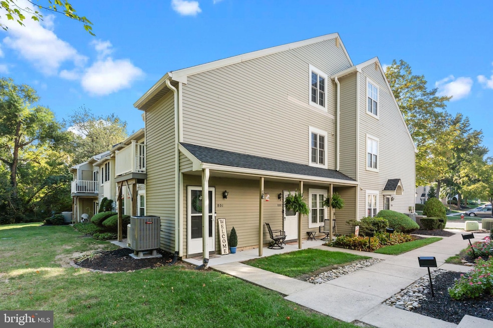 801 E Parker St unit B2, Langhorne, PA 19047 - photo 1