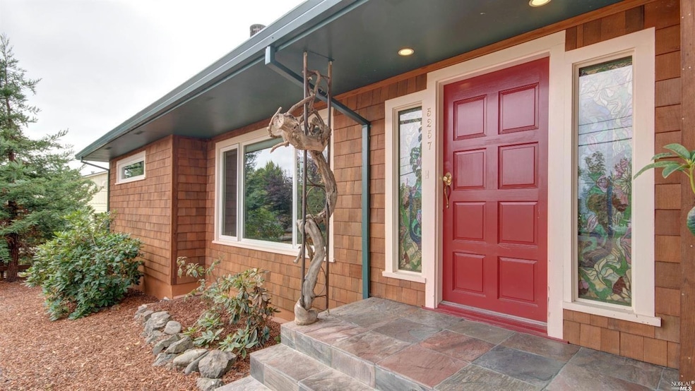 5257 Mcfarlane Rd, Sebastopol, CA 95472 - photo 1