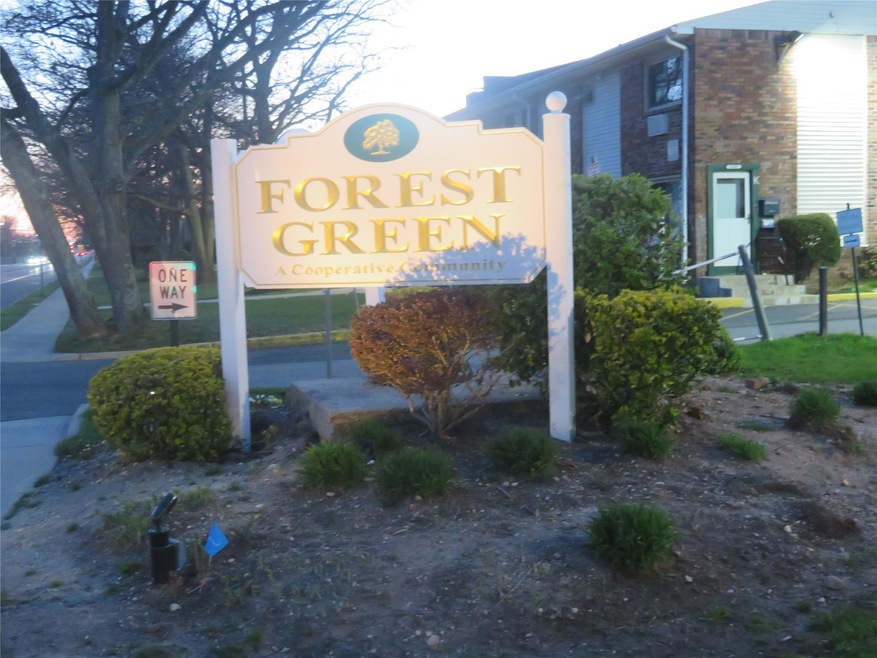 2453 Union Blvd unit 21 A, Islip, NY 11751 - photo 1